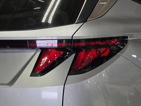 Used 2024 Hyundai Tucson SEL FWD image 12
