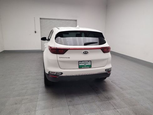 Used 2021 Kia Sportage LX AWD/4WD image 6