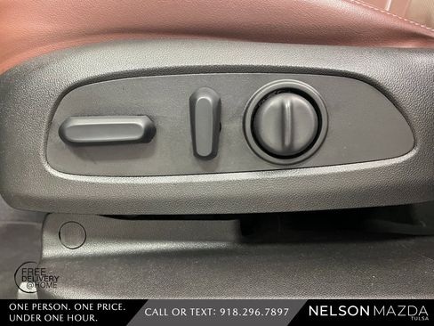 Used 2018 Buick Enclave Avenir w/ Avenir Technology Package image 23