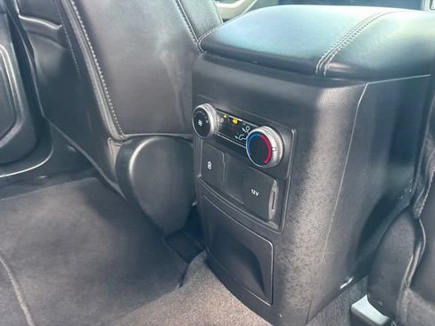 Used 2023 Ford Explorer XLT w/ Equipment Group 202A RWD image 13