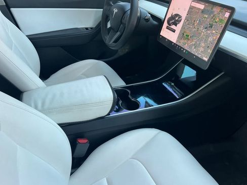 Used 2020 Tesla Model Y Long Range AWD/4WD image 18