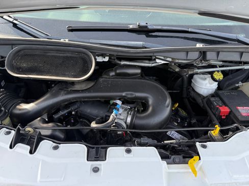 Used 2019 Ford Transit 250 130 Low Roof w/ Exterior Upgrade Package image 20