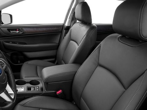 Used 2017 Subaru Outback 3.6R Limited image 12