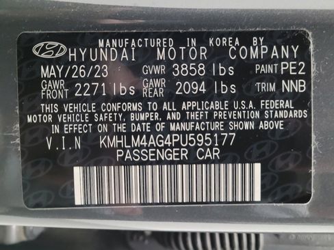 Used 2023 Hyundai Elantra SEL image 33