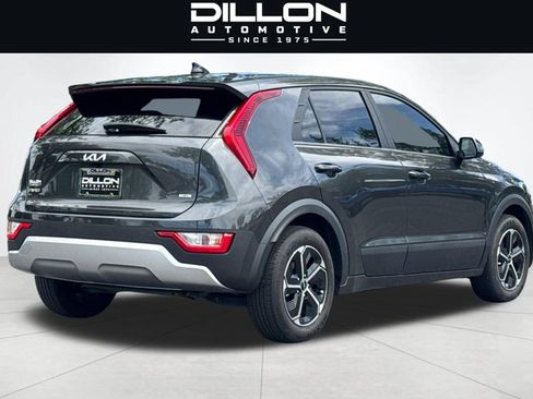 Used 2024 Kia Niro LX FWD image 4