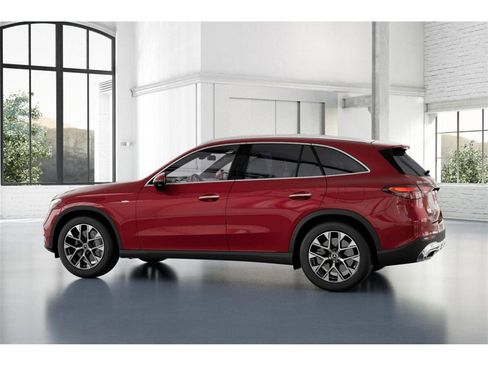 New 2025 Mercedes-Benz GLC 350e 4MATIC image 32