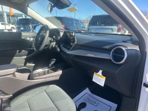 New 2026 Chevrolet Trax LS image 32