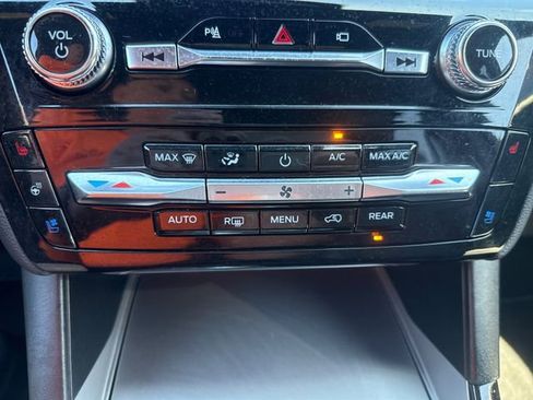 Used 2023 Ford Explorer ST w/ Equipment Group 401A AWD/4WD image 29