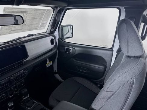 New 2026 Jeep Gladiator Sport AWD/4WD image 24