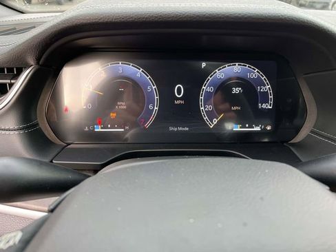 New 2025 Jeep Grand Cherokee L Limited w/ Luxury Tech Group II AWD/4WD image 32