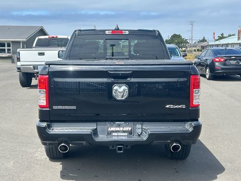 Used 2022 RAM 1500 Big Horn AWD/4WD image 4