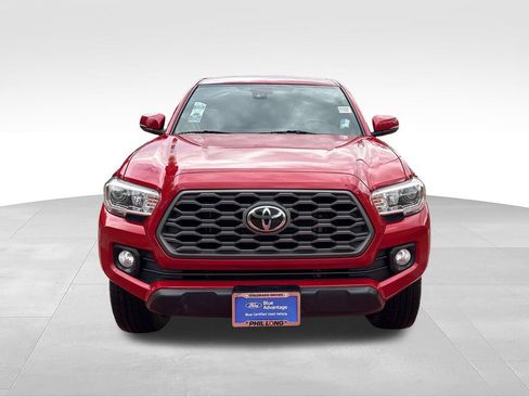 Used 2022 Toyota Tacoma TRD Off-Road AWD/4WD image 2
