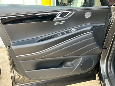 Used 2025 Genesis GV80 AWD 2.5T Standard image 14