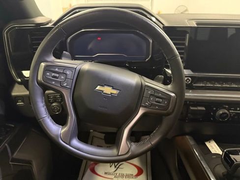 Used 2024 Chevrolet Silverado 1500 High Country w/ Technology Package image 18