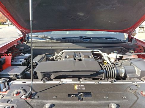 Used 2023 Chevrolet Colorado LT image 29