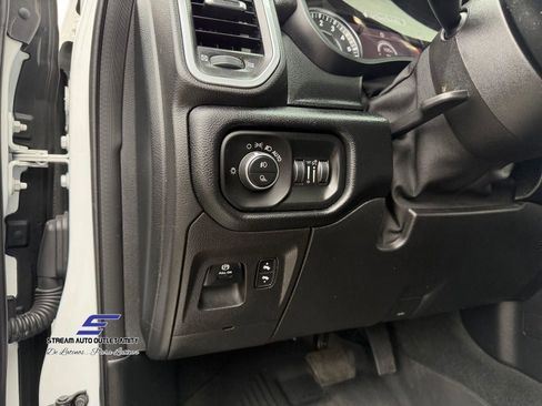 Used 2021 RAM 1500 Laramie image 42