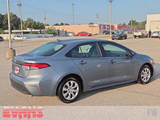 Certified 2025 Toyota Corolla LE FWD image 27