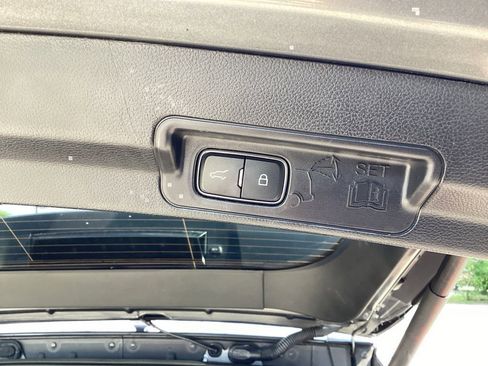 Used 2022 Ford Explorer XLT w/ Equipment Group 202A image 15