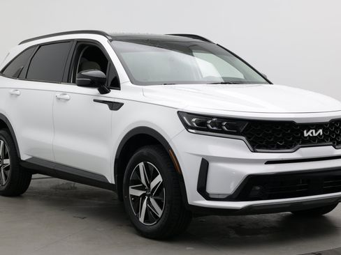 Used 2022 Kia Sorento SX AWD/4WD image 3