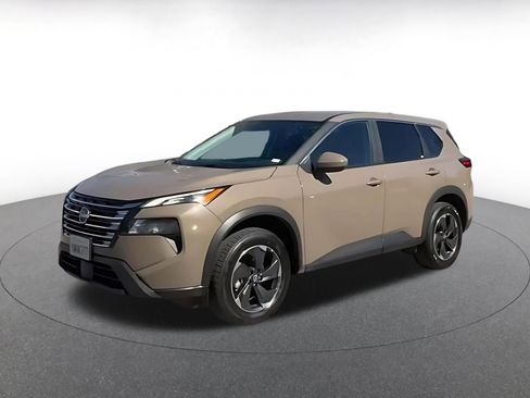 Used 2025 Nissan Rogue SV image 10