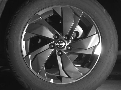 Used 2025 Nissan Rogue SV FWD image 14