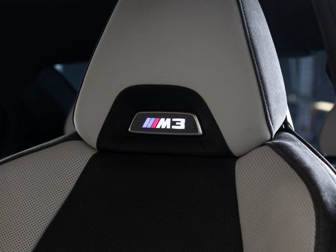 Used 2023 BMW M3 w/ M Carbon Exterior Package RWD image 26