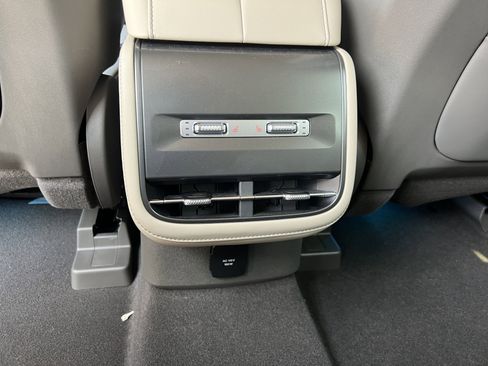 New 2025 Lincoln Nautilus Premier w/ Equipment Group 102A image 30