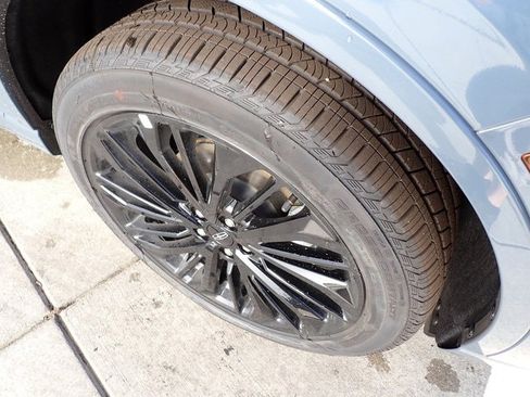 New 2026 Lincoln Corsair Premiere image 10