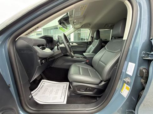 Used 2026 Ford Explorer Active w/ Active Comfort Package AWD/4WD image 22