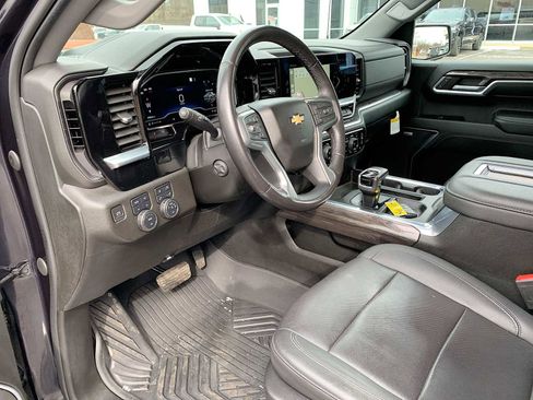 Certified 2022 Chevrolet Silverado 1500 LTZ image 10