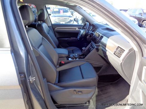 Used 2018 Volkswagen Atlas SEL image 25