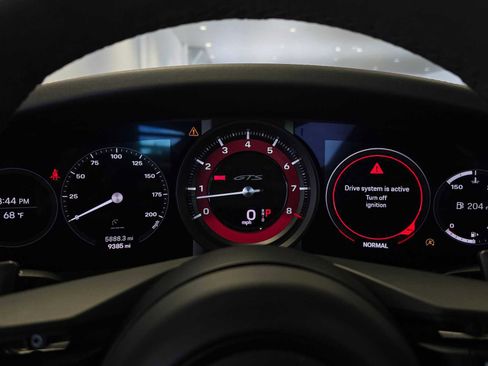 Used 2024 Porsche 911 Carrera GTS image 21
