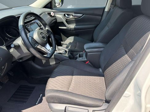 Used 2018 Nissan Rogue S w/ S Value Package FWD image 5