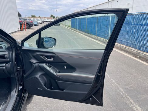 Certified 2025 Subaru Crosstrek 2.5i Limited w/ Crosstrek Mirror Package AWD/4WD image 23