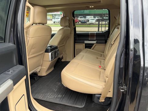 Used 2015 Ford F150 Lariat w/ Equipment Group 502A Luxury RWD image 22