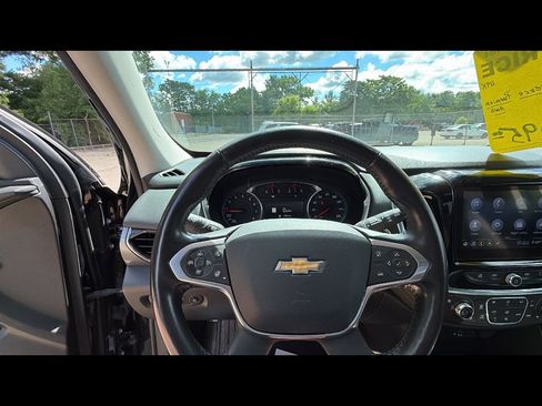 Used 2021 Chevrolet Traverse Premier w/ Redline Edition AWD/4WD image 11