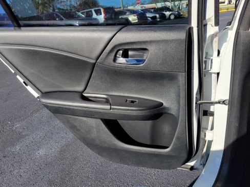 Used 2015 Honda Accord Sport image 16