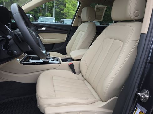 Used 2023 Audi Q5 2.0T Premium w/ Convenience Package AWD/4WD image 15