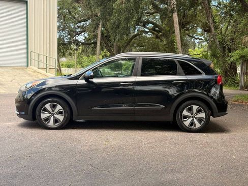 Used 2019 Kia Niro LX FWD image 8