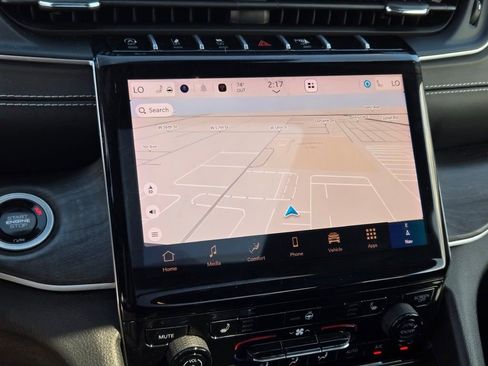 Certified 2024 Jeep Grand Cherokee L Limited image 26