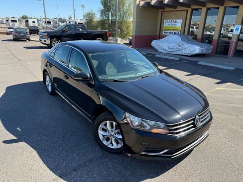 Used 2016 Volkswagen Passat 1.8T S image 2