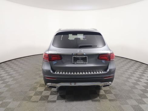 Used 2022 Mercedes-Benz GLC 300 4MATIC image 4