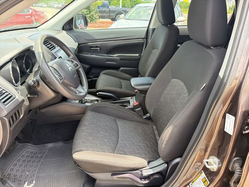 Used 2020 Mitsubishi Outlander Sport ES FWD image 5