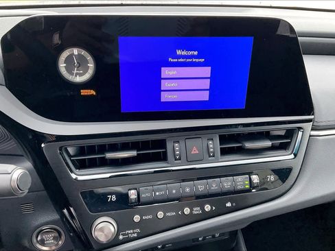 New 2025 Lexus ES 350 image 12