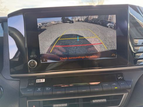 Used 2025 Toyota Camry LE image 17