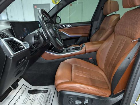 Used 2024 BMW X5 M60i AWD/4WD image 4