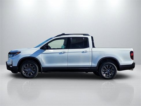 Used 2021 Honda Ridgeline Sport image 7