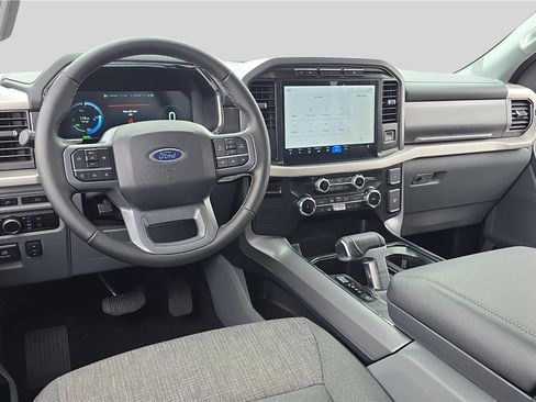 Used 2023 Ford F150 Lightning XLT AWD/4WD image 21