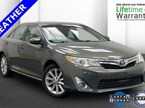 Used 2012 Toyota Camry XLE image 1