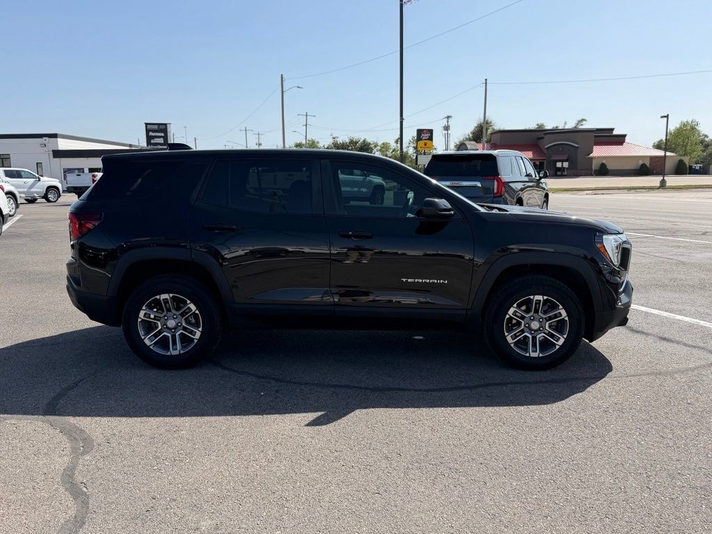 Used 2026 GMC Terrain Elevation AWD/4WD image 3